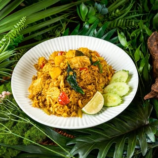 Pineapple Fried Rice (P)(V) M 10 Serving